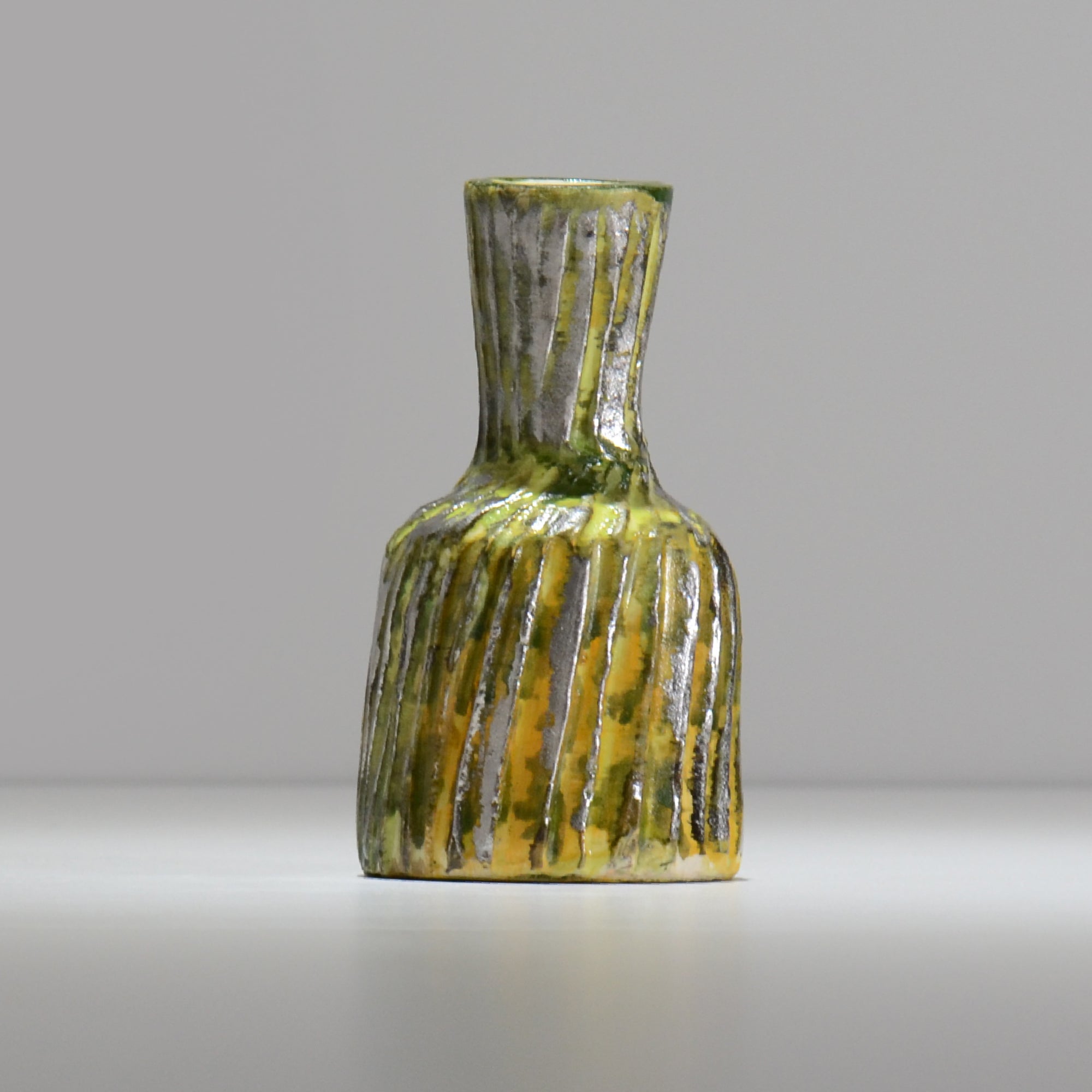 東絵理 / 一輪挿し プラチナ / platinum01_ichi04 / 約φ7.4cm / 花瓶