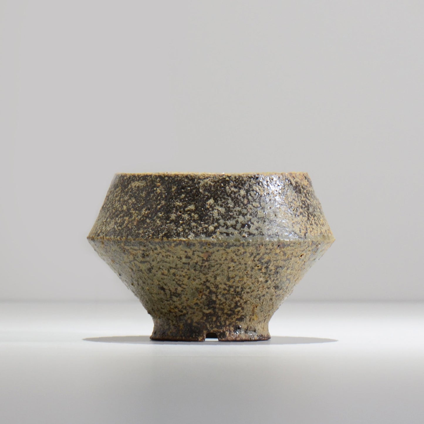 山下太 / ASOBO  錆（さび））/ 28 / 約 φ10.7cm / 植木鉢