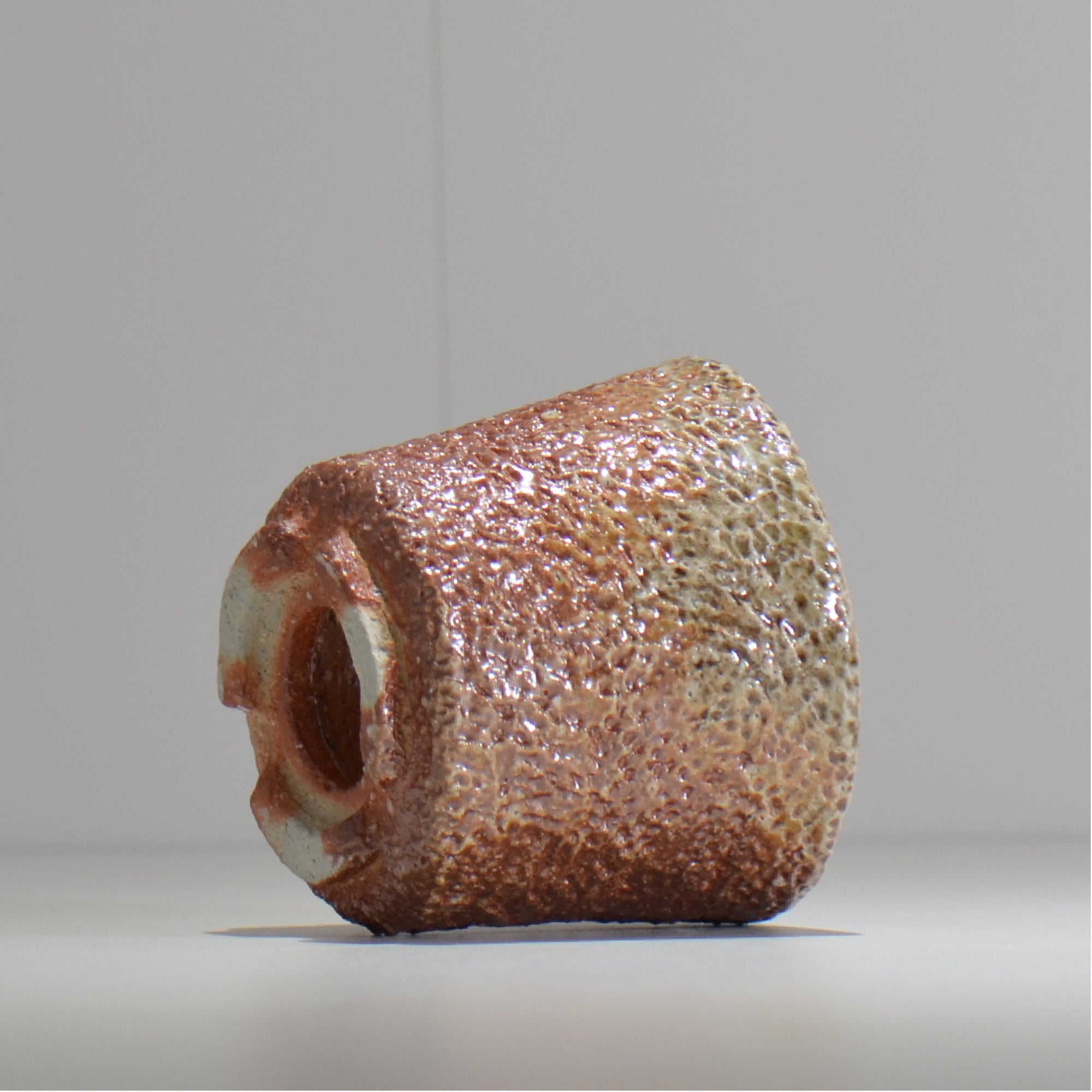 坂尾寛子 / 礁 / 約φ11cm / sh_an02_s / 植木鉢 – ハチラボ