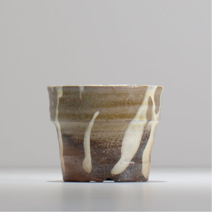 須釜 優子 / 伊賀白がけ 鉢 / su03_02_s  / 約 φ10.8cm / 植木鉢
