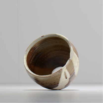 須釜 優子 / 伊賀白がけ 鉢 / su03_03_s  / 約 φ10.6cm / 植木鉢