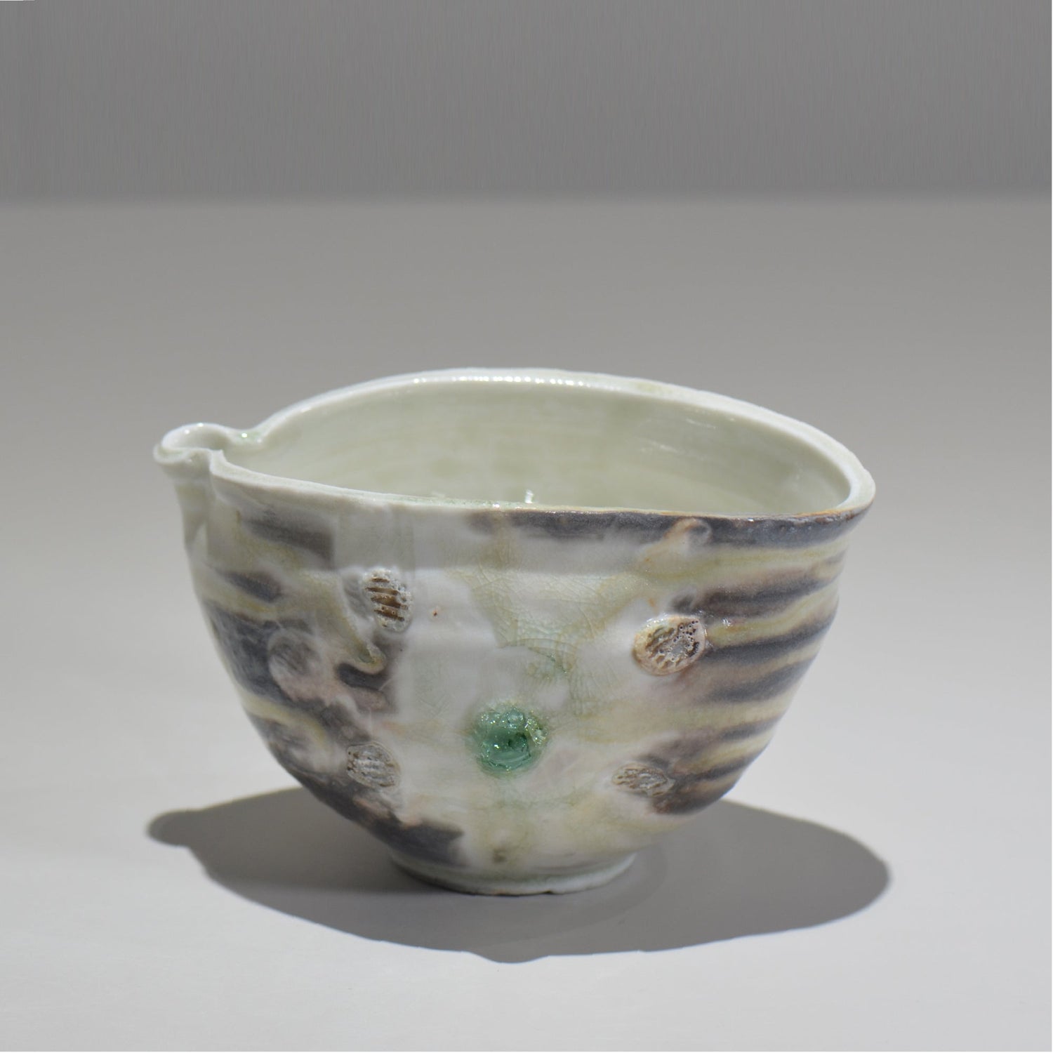 須釜 優子 / 伊賀磁器貝目片口酒器/ sy_01