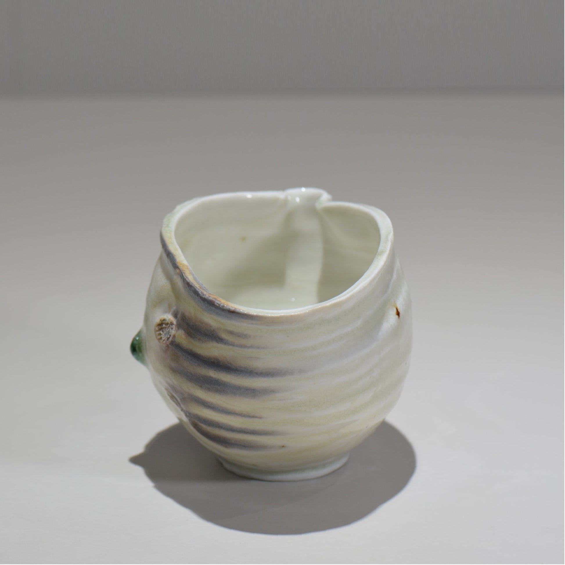 須釜 優子 / 伊賀磁器貝目片口酒器/ sy_01