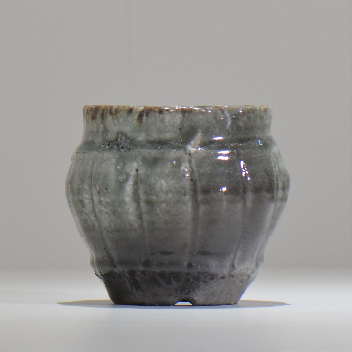 須釜 優子 / 伊賀白灰輪花鉢 / sy04_03_s  / 約 φ10cm / 植木鉢