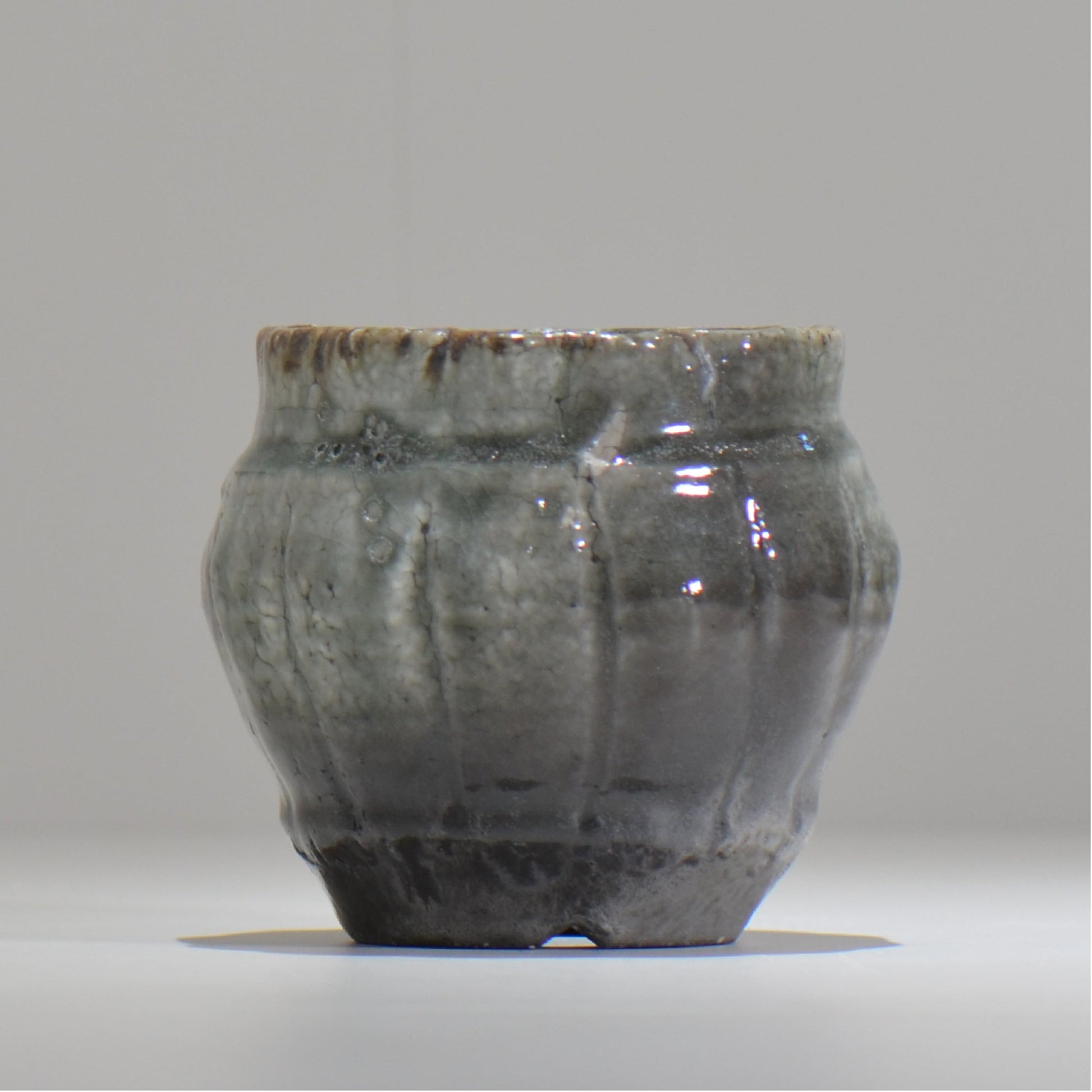 須釜 優子 / 伊賀白灰輪花鉢 / sy04_03_s  / 約 φ10cm / 植木鉢