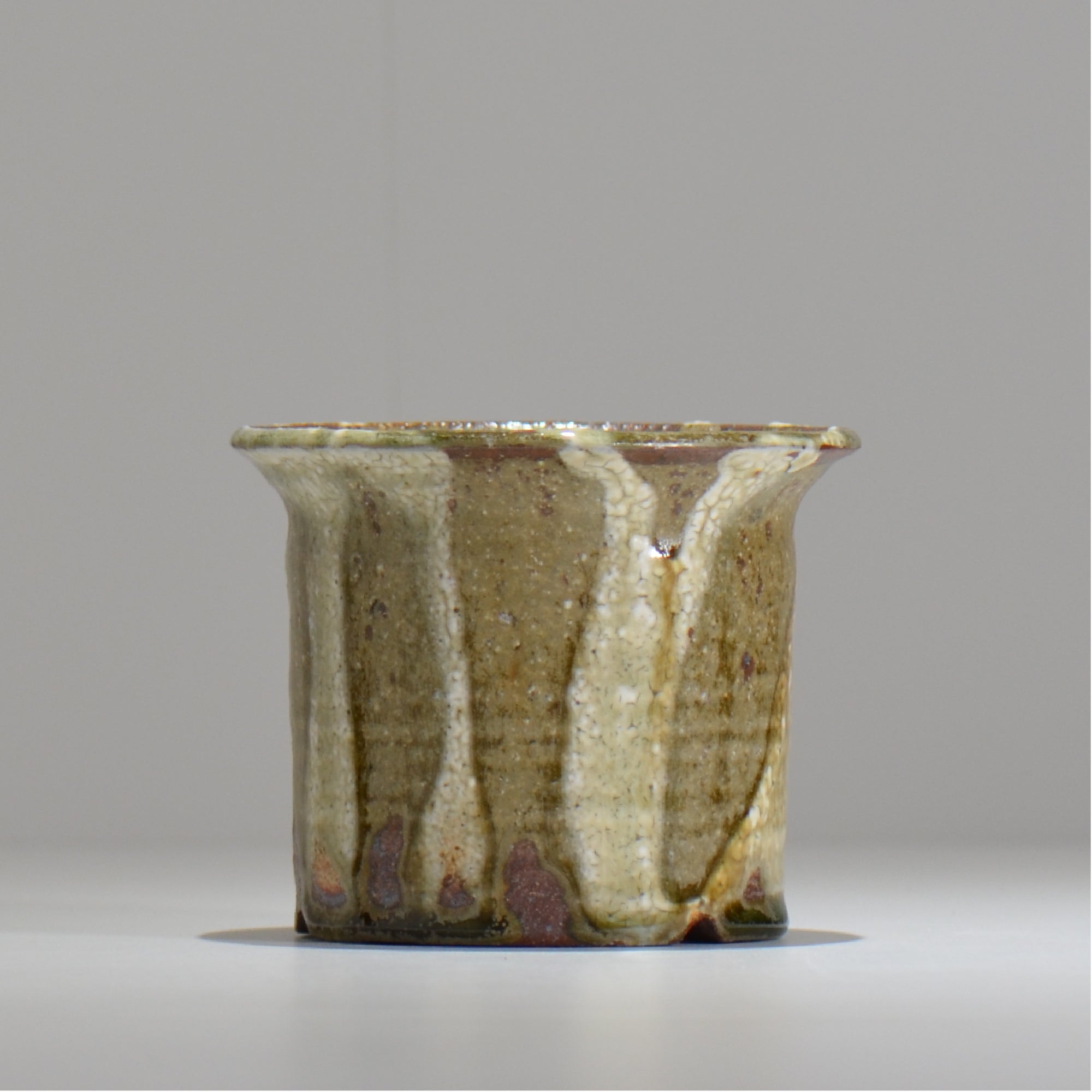 須釜 優子 / 伊賀白がけ鉢 / sy04_04_s  / 約 φ12cm / 植木鉢