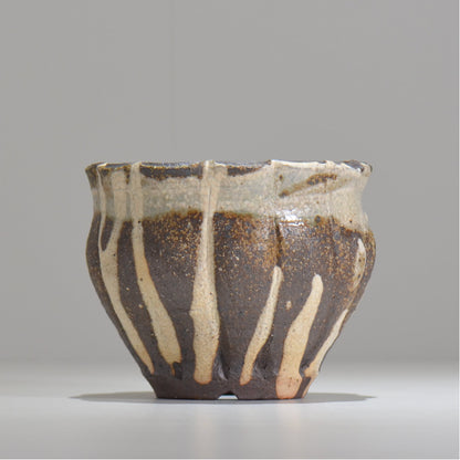 須釜 優子 / 伊賀白がけ輪花鉢 / sy04_06_m  / 約 φ14cm / 植木鉢