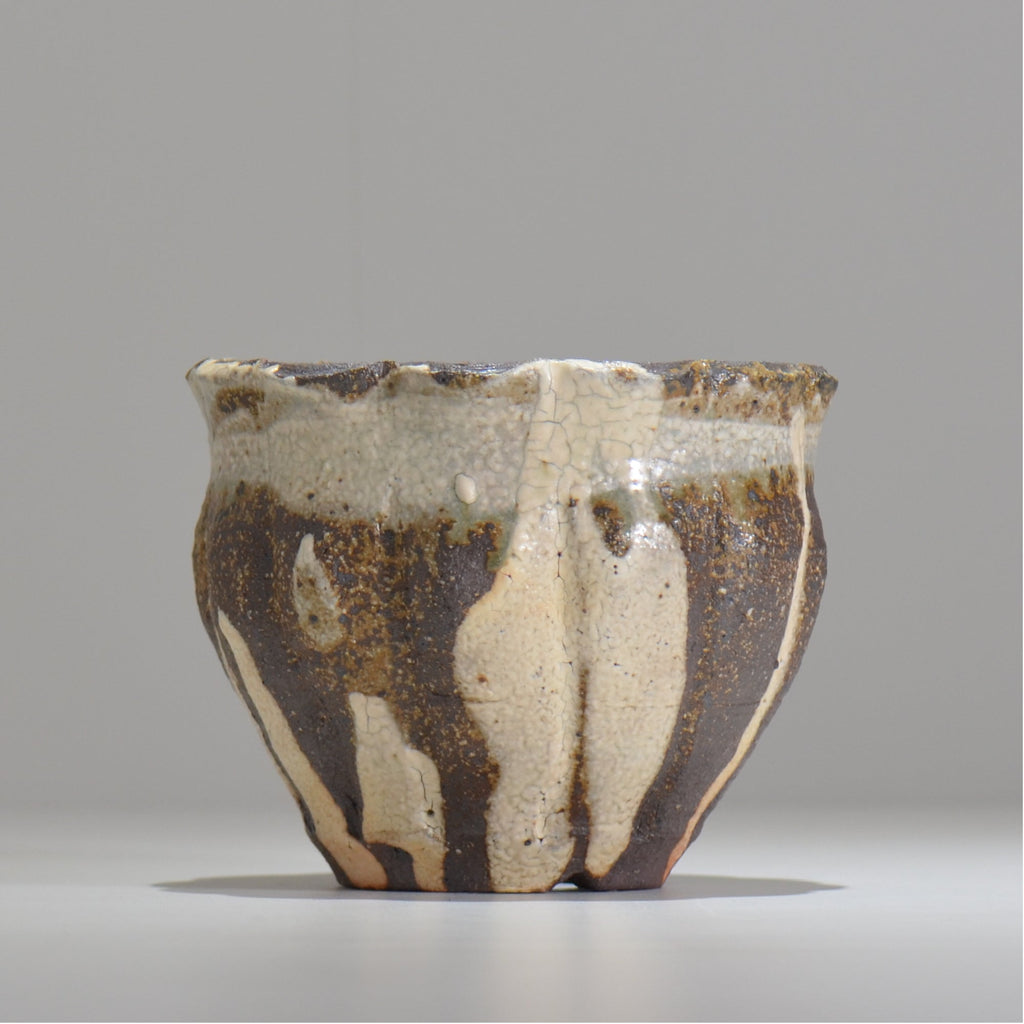須釜 優子 / 伊賀白がけ輪花鉢 / sy04_06_m  / 約 φ14cm / 植木鉢