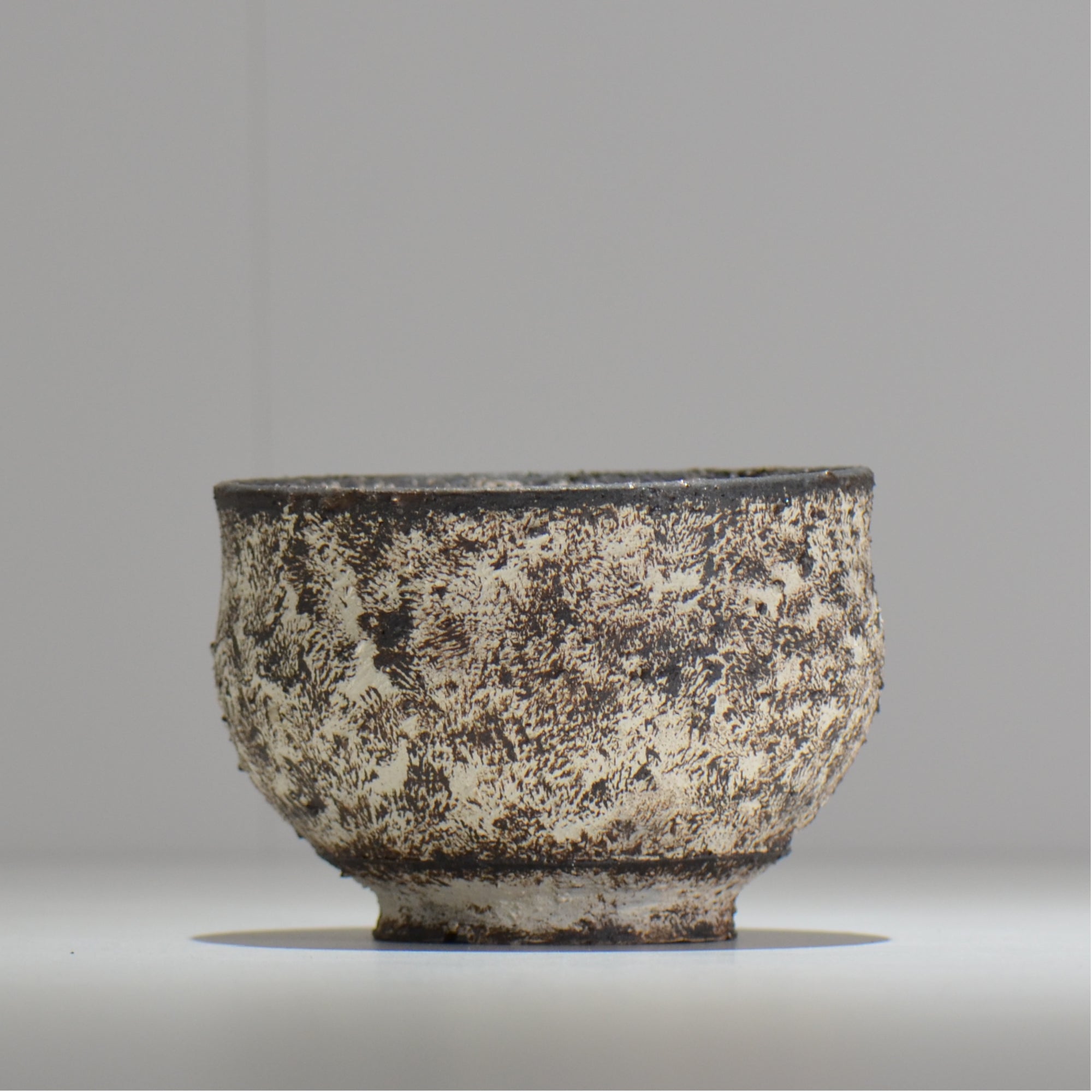 陶芸家イカンソク / 一輪挿し / ik_ichi01 / 口径約 φ2.8cm / 花瓶