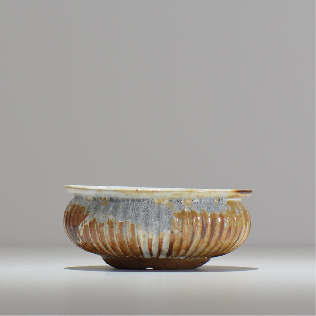 照鉢-terrace cotta- / Genesis obelisk
 / tc3_gb02_m / 約13.2cm × 植木鉢