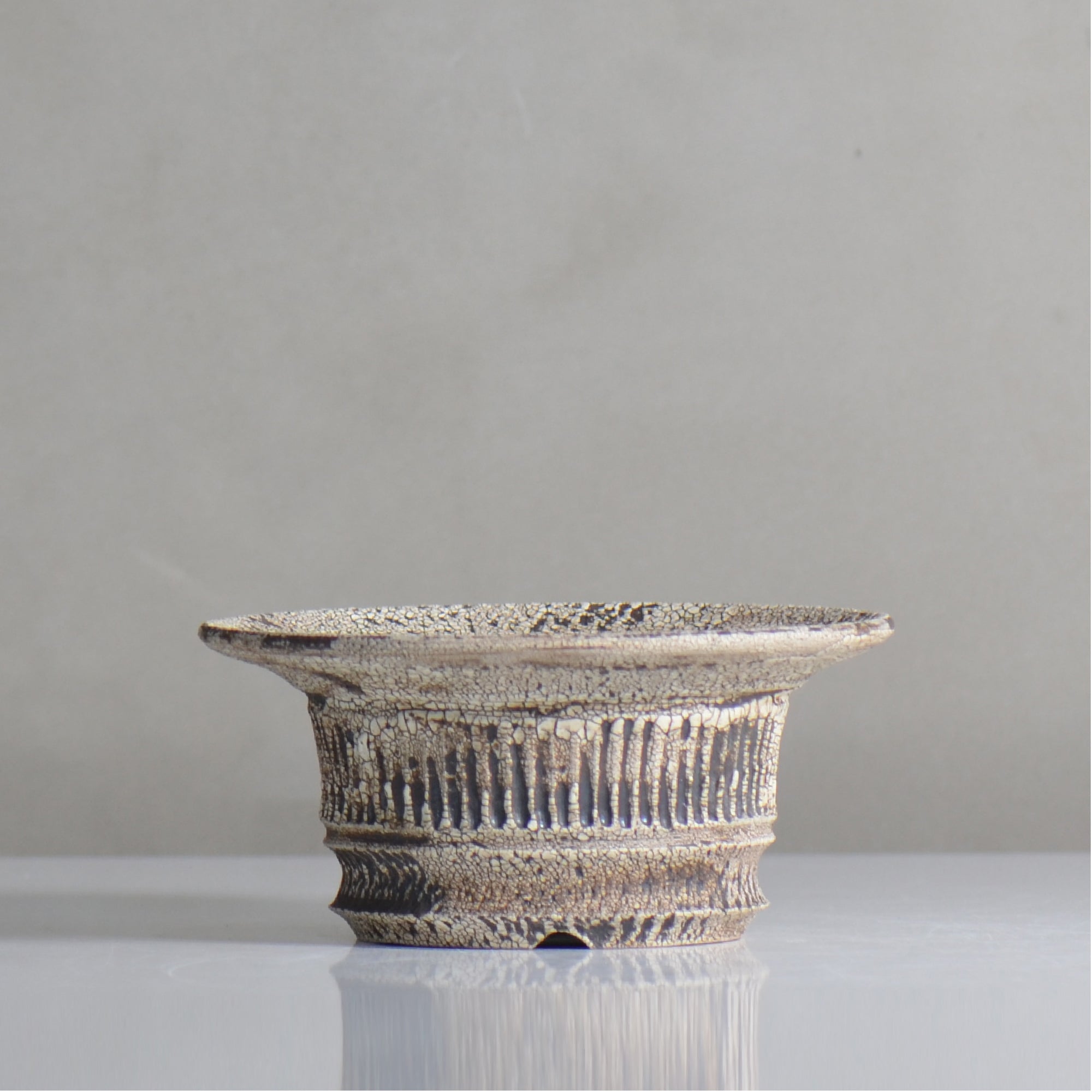 照鉢-terrace cotta- / ALIBON しのぎ飛びカンナ / tc6_al04_m / 約14.5cm  / 植木鉢