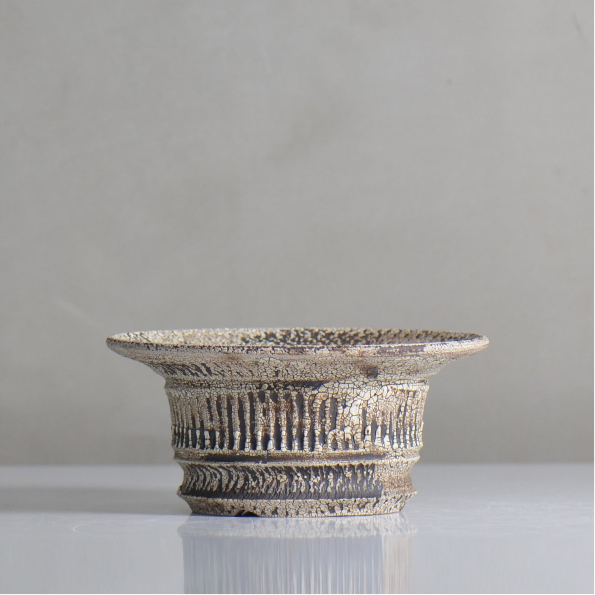 照鉢-terrace cotta- / ALIBON しのぎ飛びカンナ / tc6_al04_m / 約14.5cm  / 植木鉢