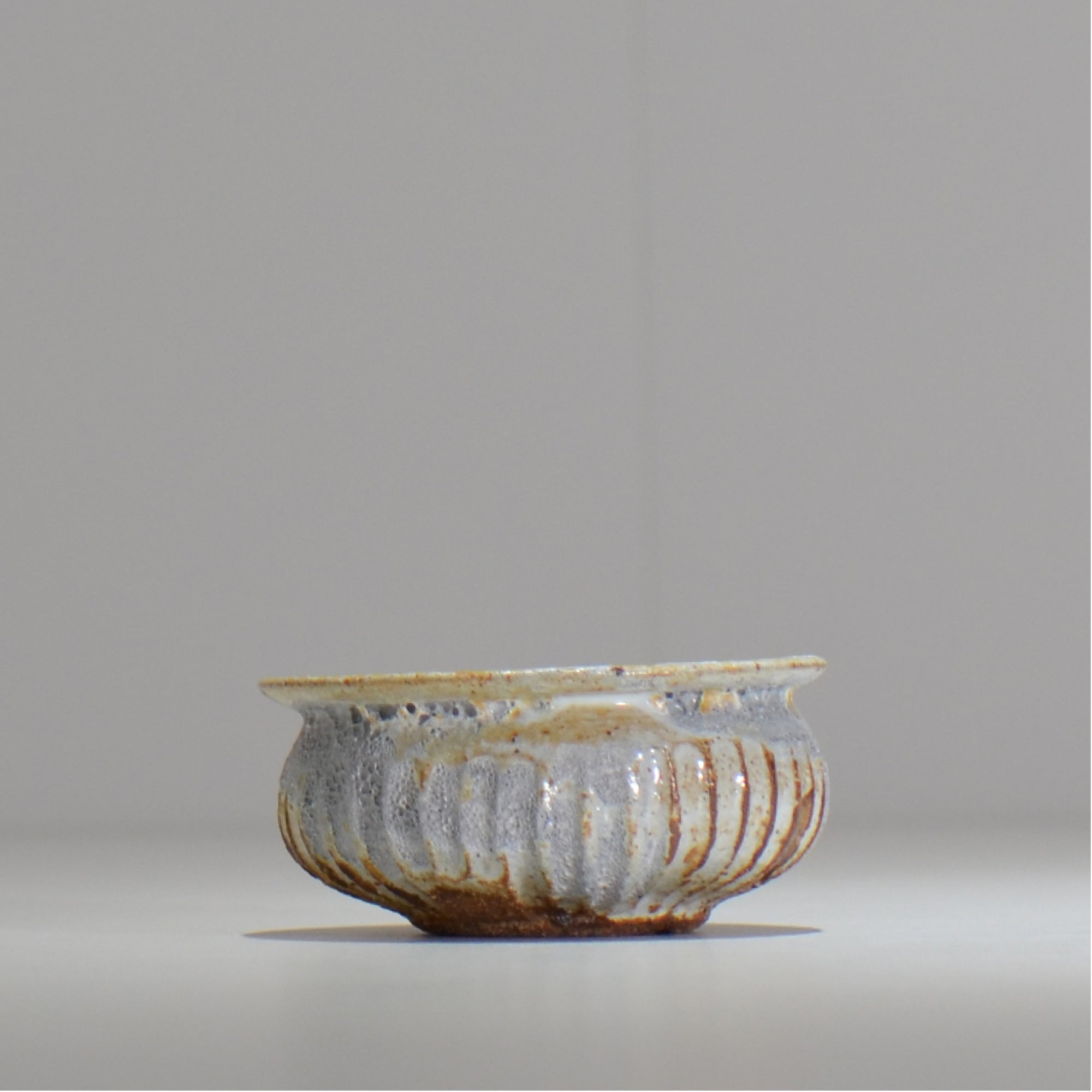 照鉢-terrace cotta- / Genesis obelisk
 / tc_04_xs / 約9cm × 植木鉢