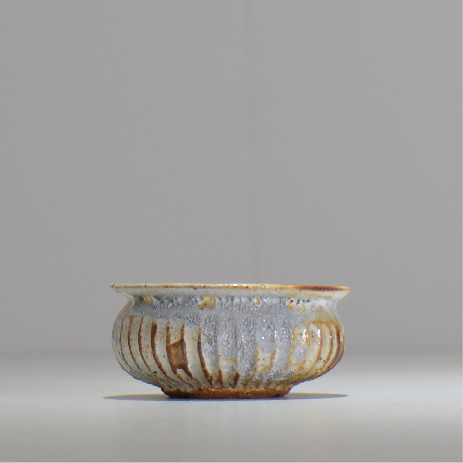 照鉢-terrace cotta- / Genesis obelisk
 / tc_04_xs / 約9cm × 植木鉢