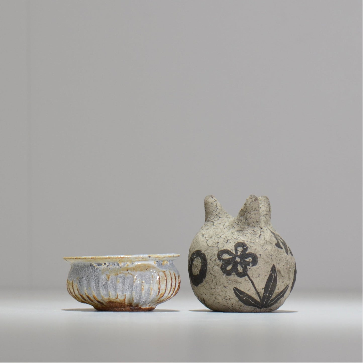 照鉢-terrace cotta- / Genesis obelisk
 / tc_04_xs / 約9cm × 植木鉢