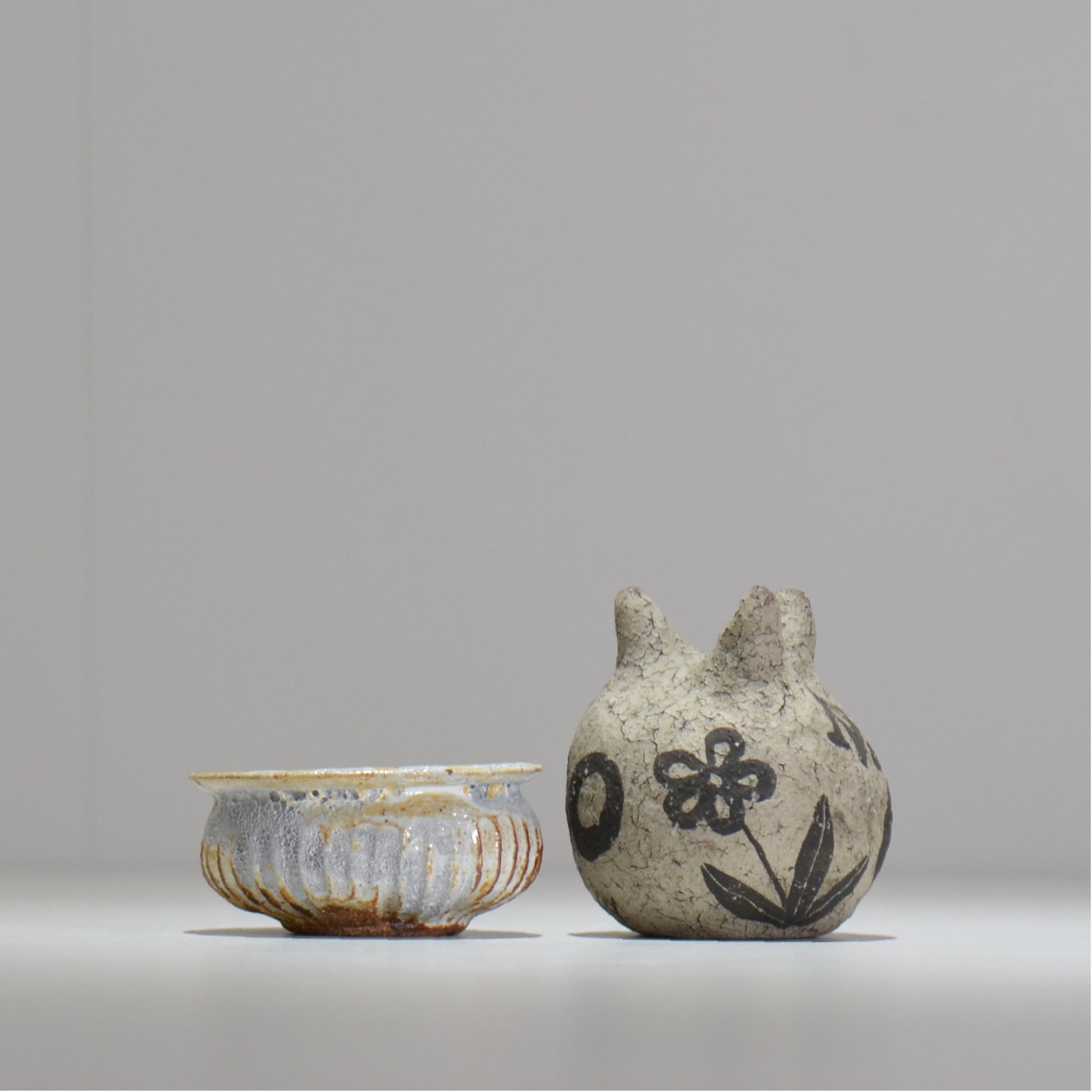 照鉢-terrace cotta- / Genesis obelisk
 / tc_04_xs / 約9cm × 植木鉢