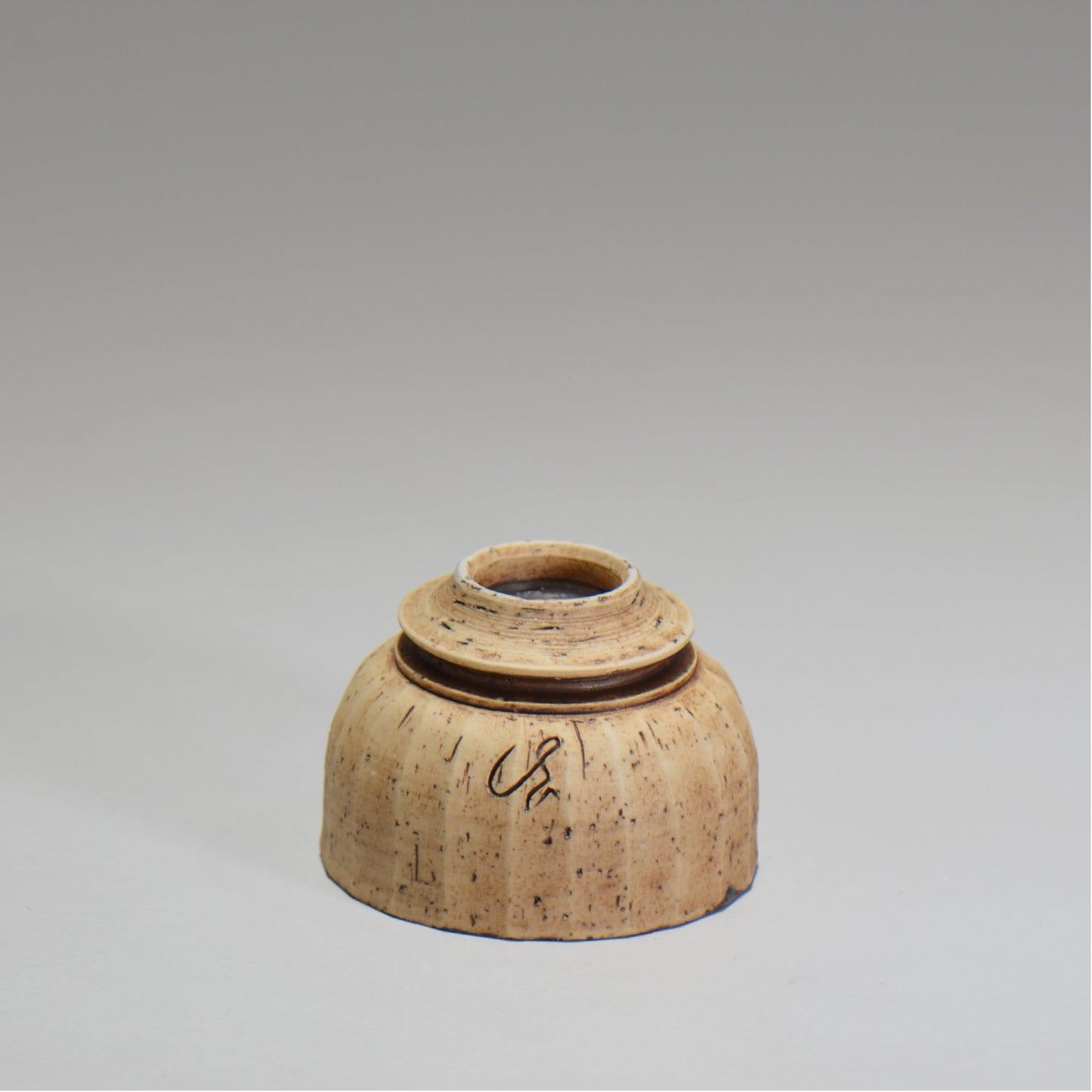 陶房Kibi / 錆墨ぐい呑み / tk_01