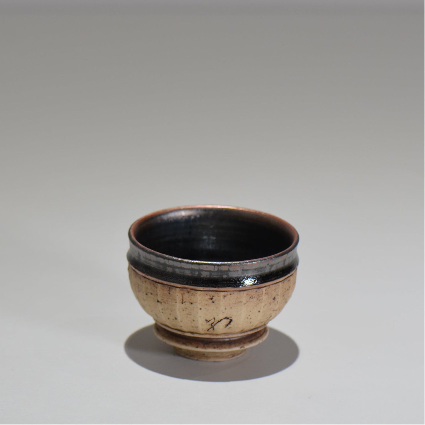 陶房Kibi / 錆墨ぐい呑み / tk_03