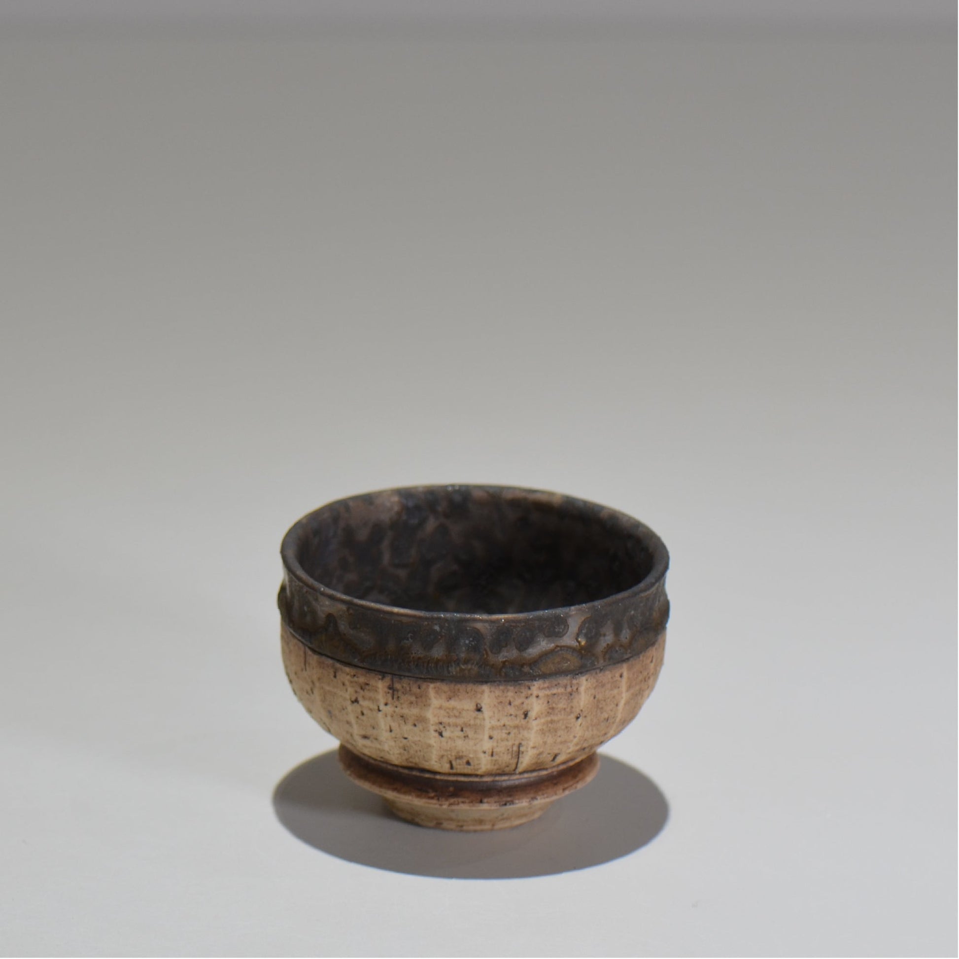 陶房Kibi / 錆墨ぐい呑み / tk_04