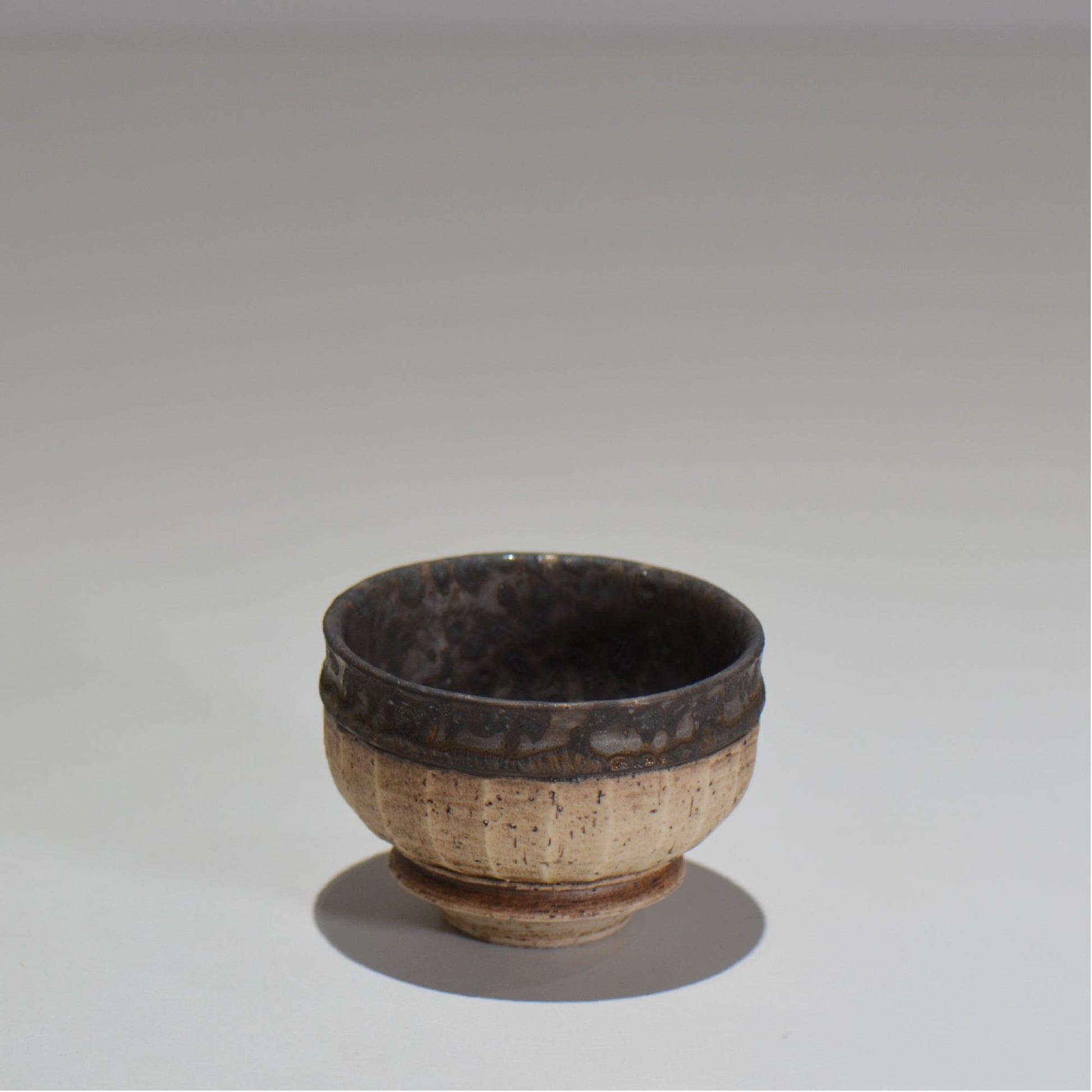 陶房Kibi / 錆墨ぐい呑み / tk_04