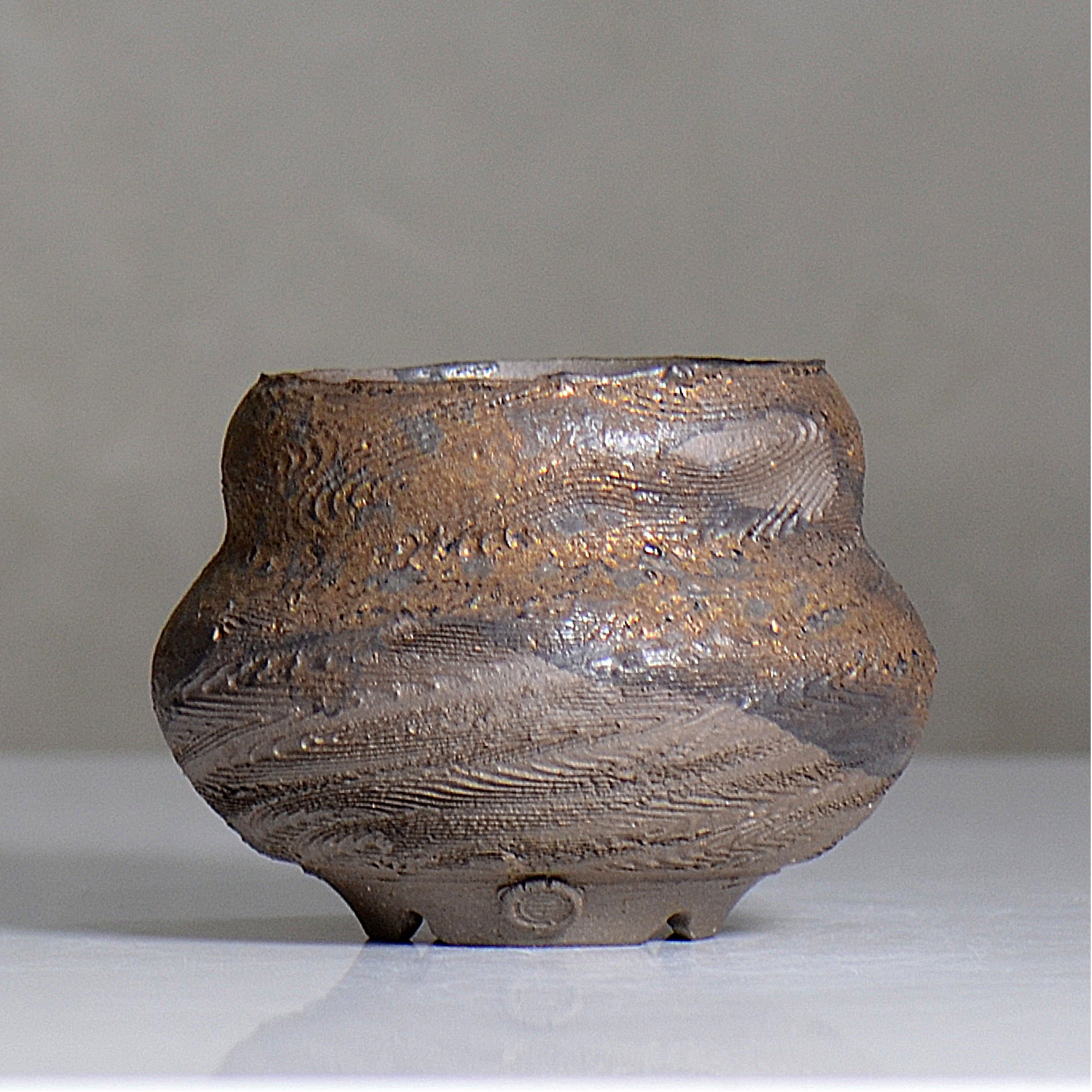 陶房KIBI / 金泥 / tk2_kd06_s / 約 φ9.3cm / 植木鉢 – ハチラボ
