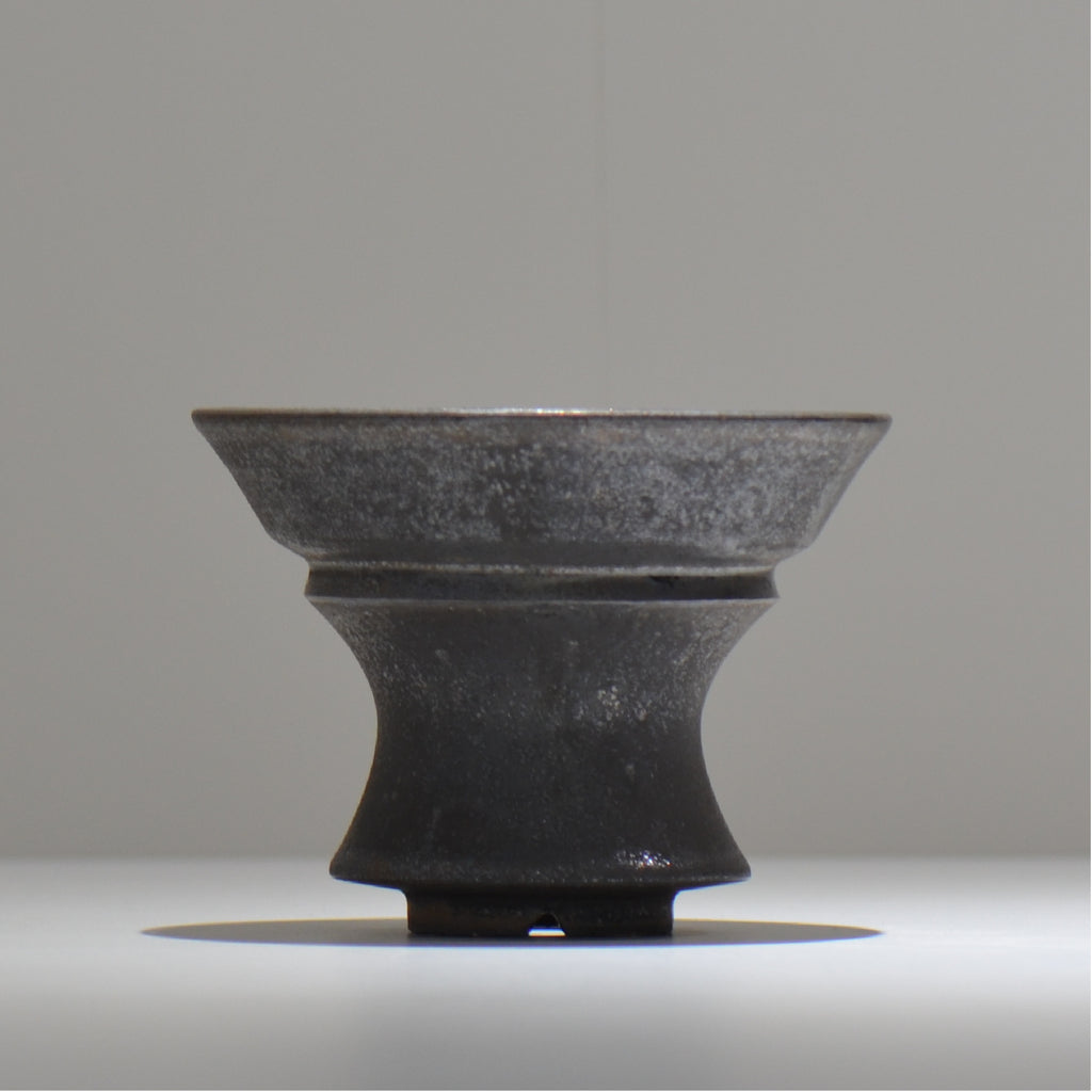 YATAGARASU / No.8 Type A 001 / L / 約 φ14.7cm / 植木鉢