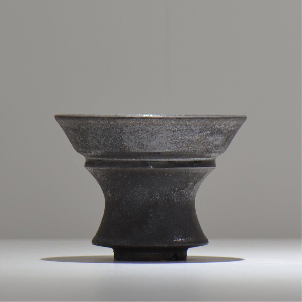 YATAGARASU / No.8 Type A 001 / L / 約 φ14.7cm / 植木鉢