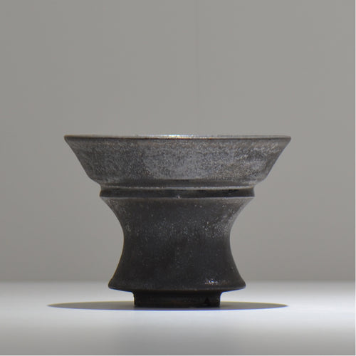 YATAGARASU / No.8 Type A 001 / L / 約 φ14.7cm / 植木鉢