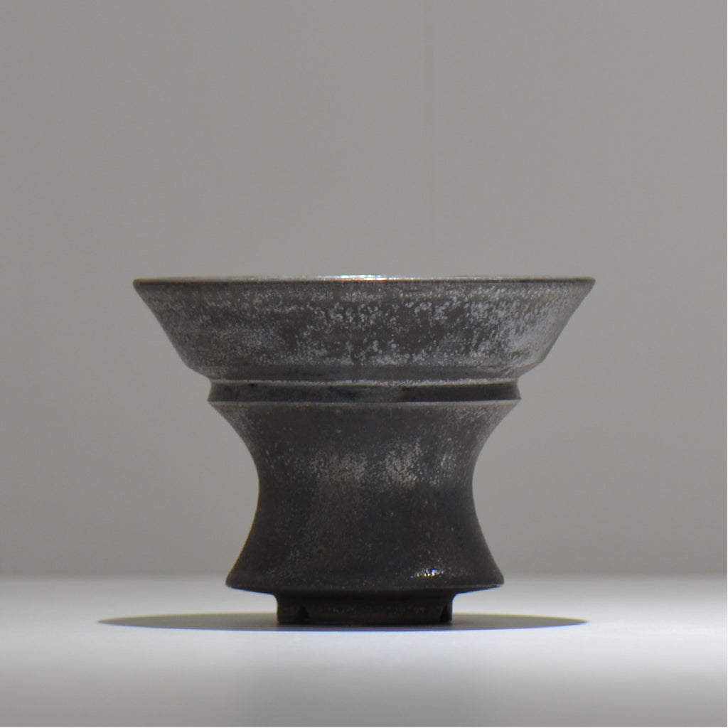 YATAGARASU / No.8 Type A 001 / L / 約 φ14.7cm / 植木鉢