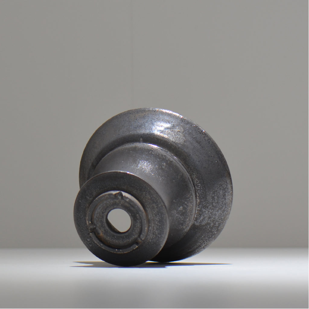 YATAGARASU / No.8 Type A 001 / L / 約 φ14.7cm / 植木鉢