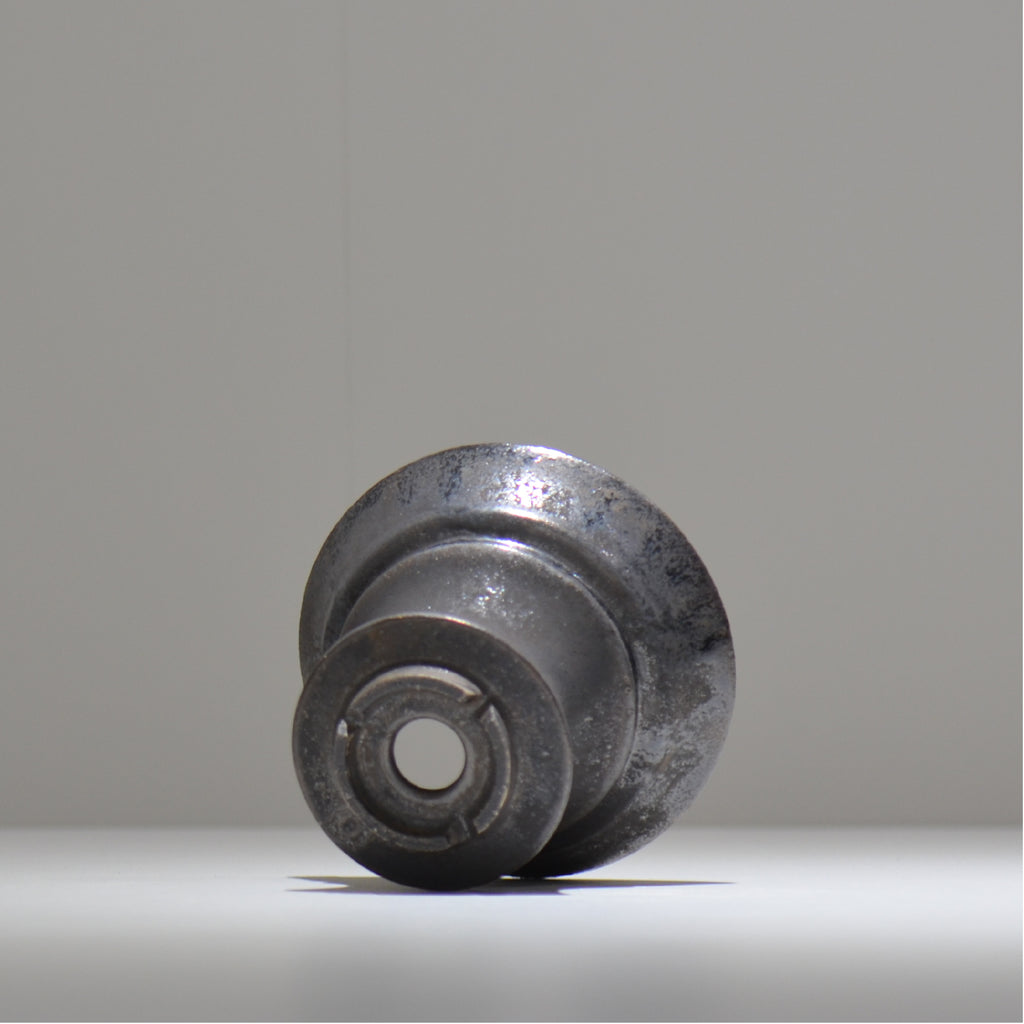 YATAGARASU / No.8 Type A 001 / M / 約 φ12.3cm / 植木鉢