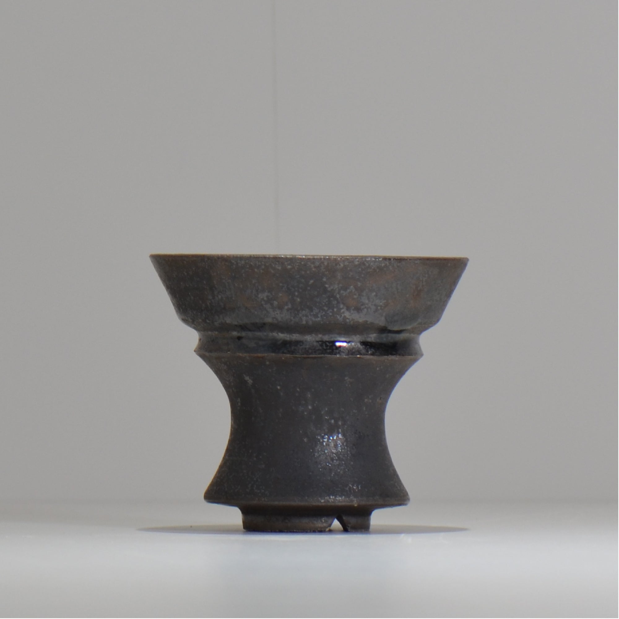 YATAGARASU / No.8 Type A 001 / S / 約 φ9.5cm / 植木鉢