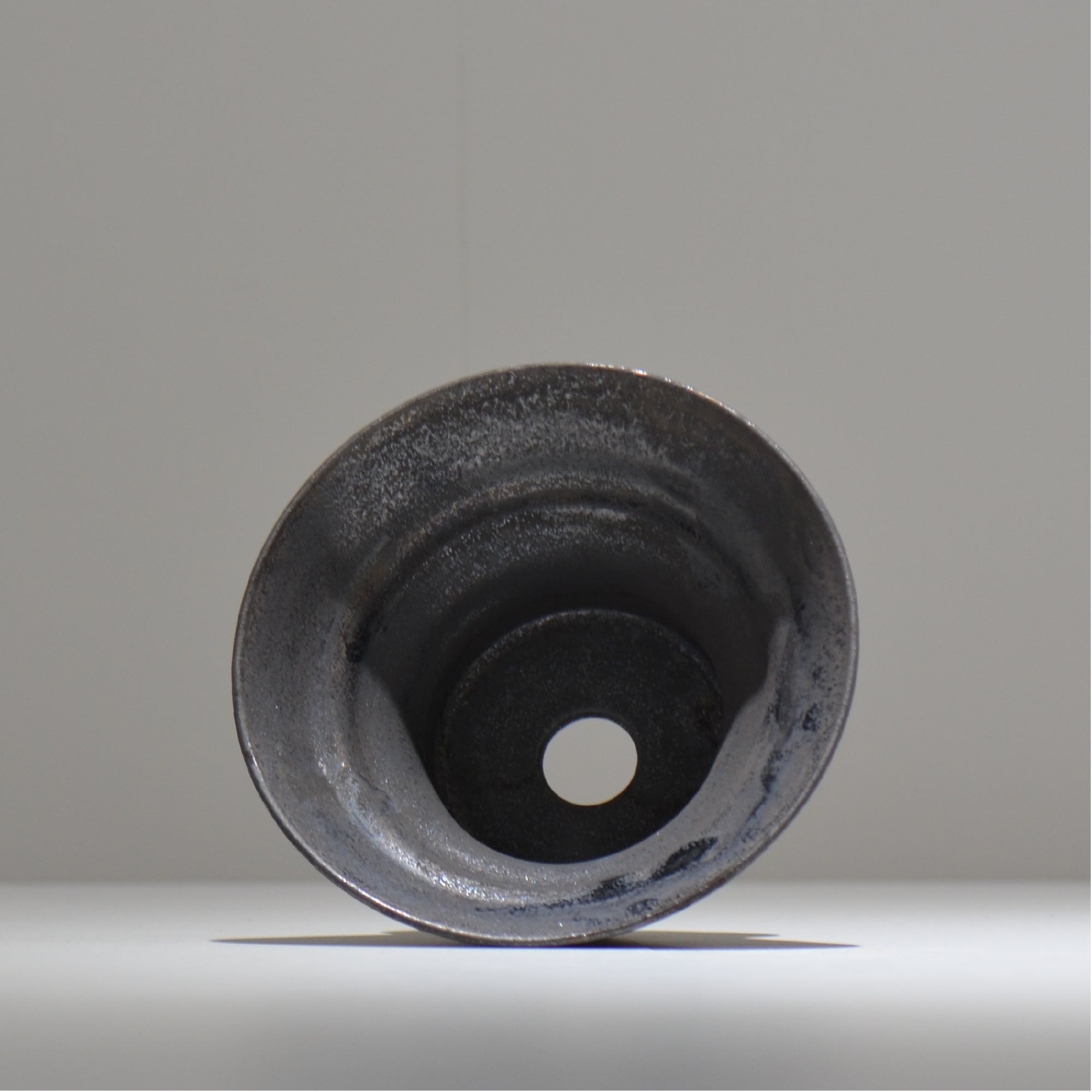 YATAGARASU / No.8 Type A 002 / L / 約 φ15.5cm / 植木鉢
