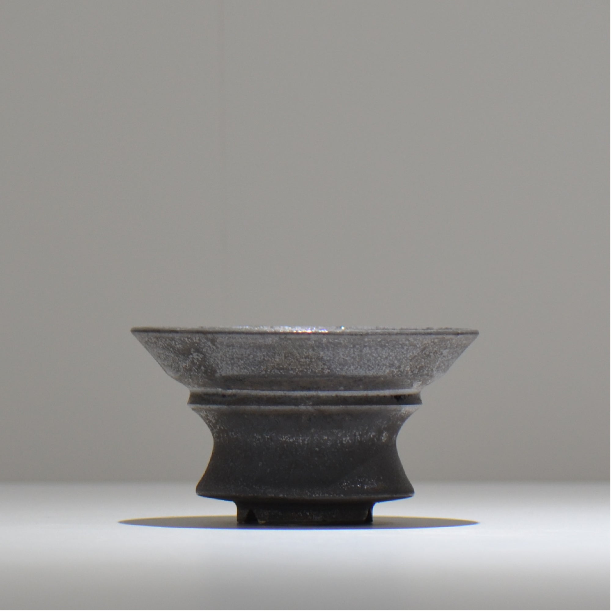 YATAGARASU / No.8 Type A 002/ M /約 φ12.5cm / 植木鉢