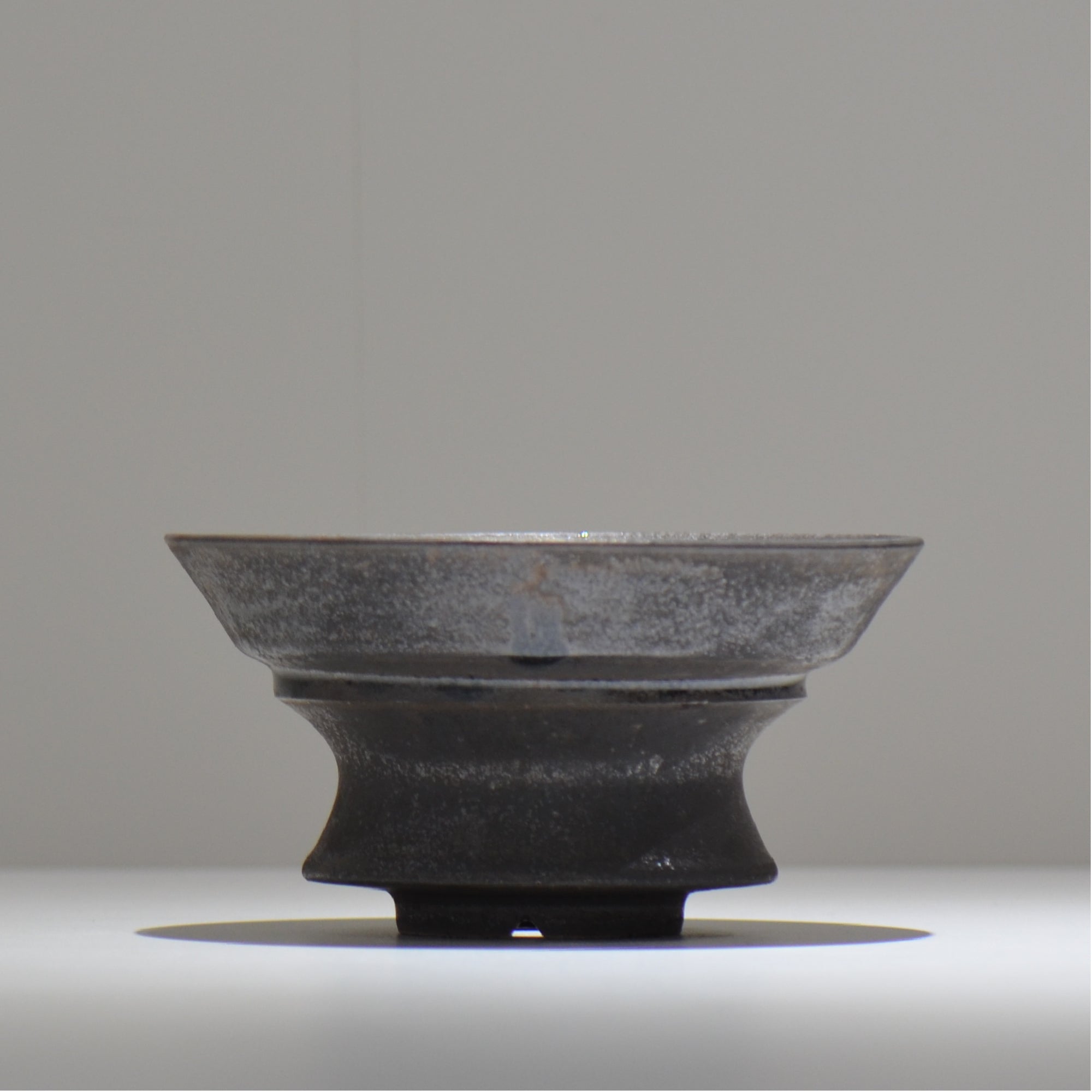 YATAGARASU / No.8 Type A 002/ XL / 約 φ17.5cm / 植木鉢