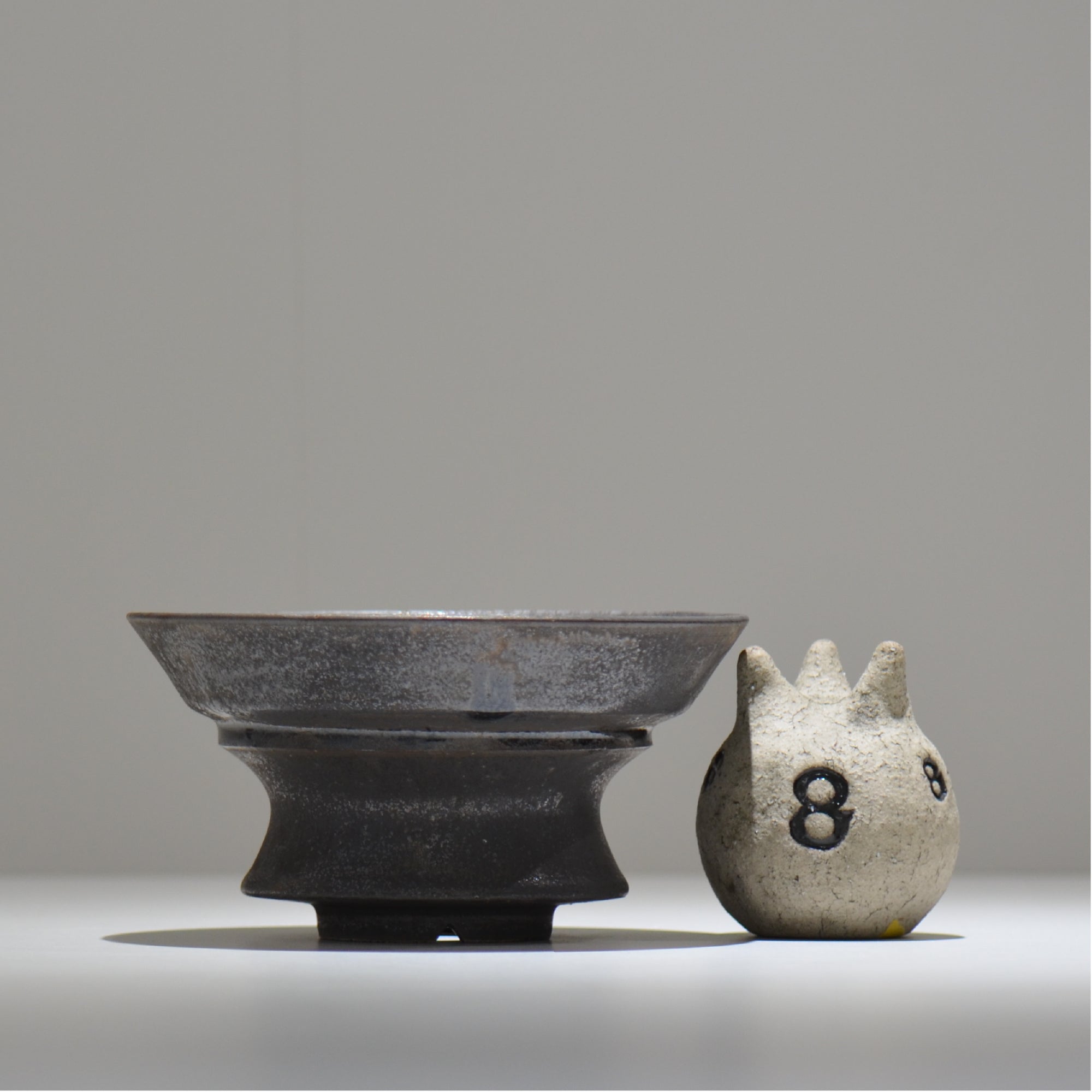 YATAGARASU / No.8 Type A 002/ XL / 約 φ17.5cm / 植木鉢