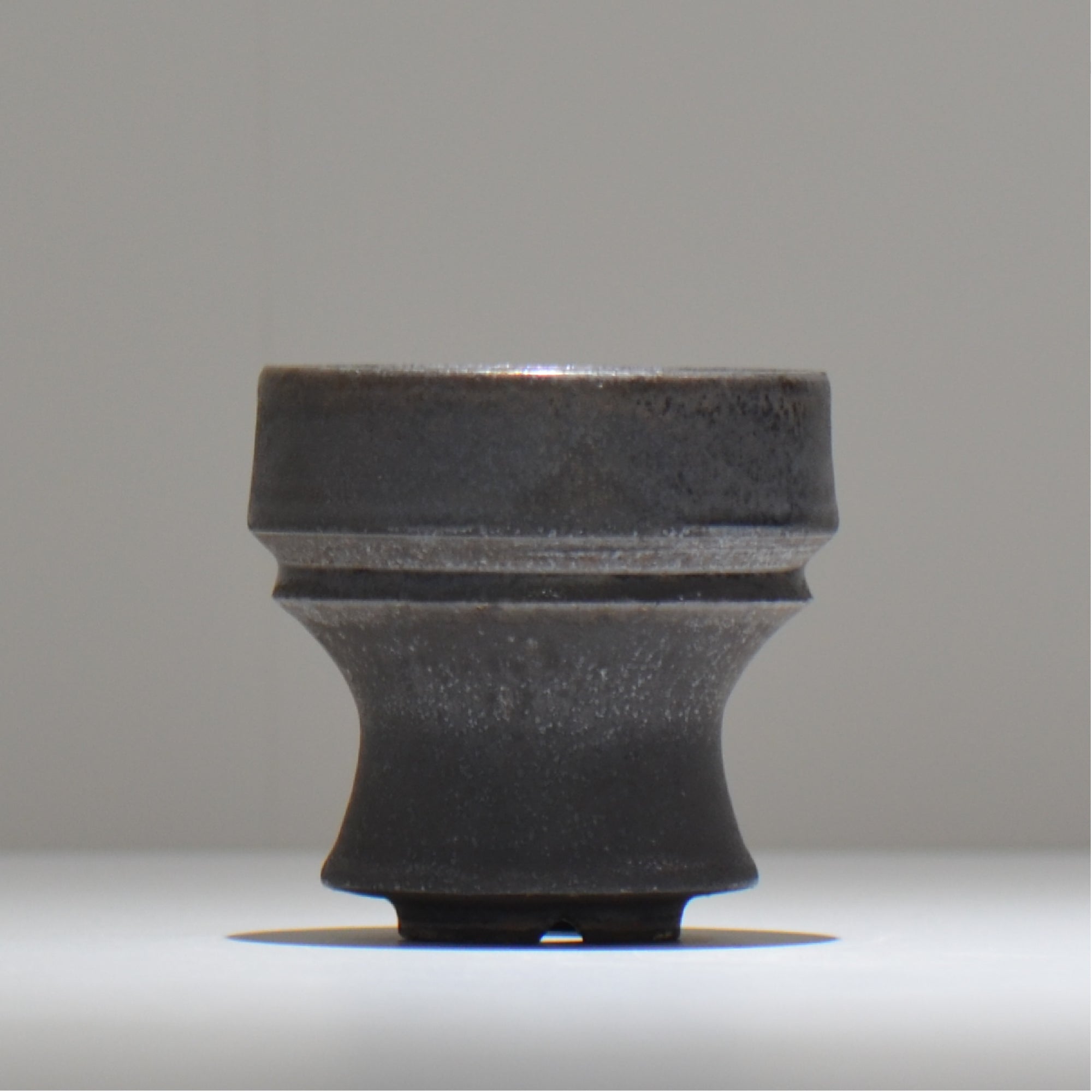 YATAGARASU / No.8 Type A 003/ M / 約 φ9.3cm / 植木鉢