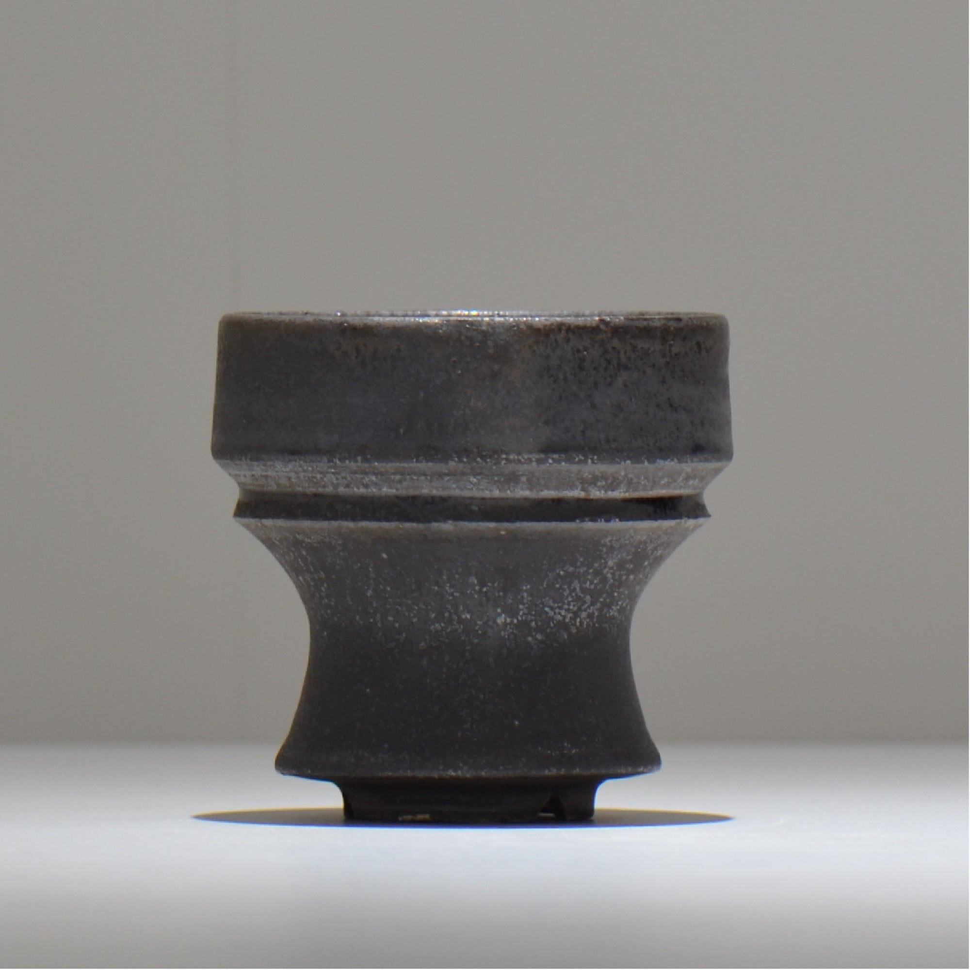 YATAGARASU / No.8 Type A 003/ M / 約 φ9.3cm / 植木鉢