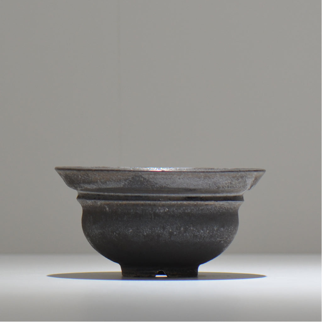 YATAGARASU / No.8 Type A 004 / L / 約 φ15.5cm / 植木鉢