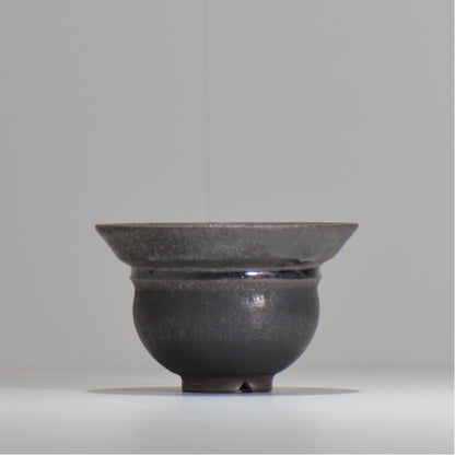 YATAGARASU / No.8 Type A 004/ M / 約 φ12cm / 植木鉢