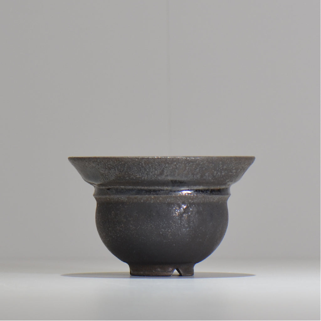 YATAGARASU / No.8 Type A 004/ M / 約 φ12cm / 植木鉢