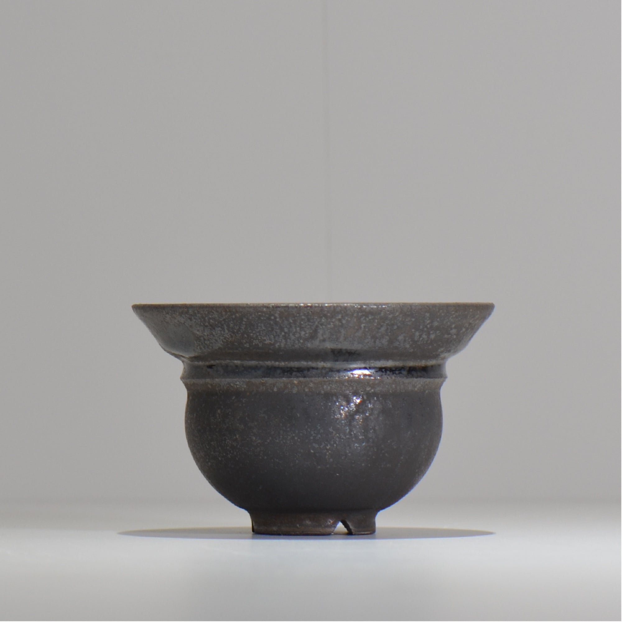 YATAGARASU / No.8 Type A 004/ M / 約 φ12cm / 植木鉢