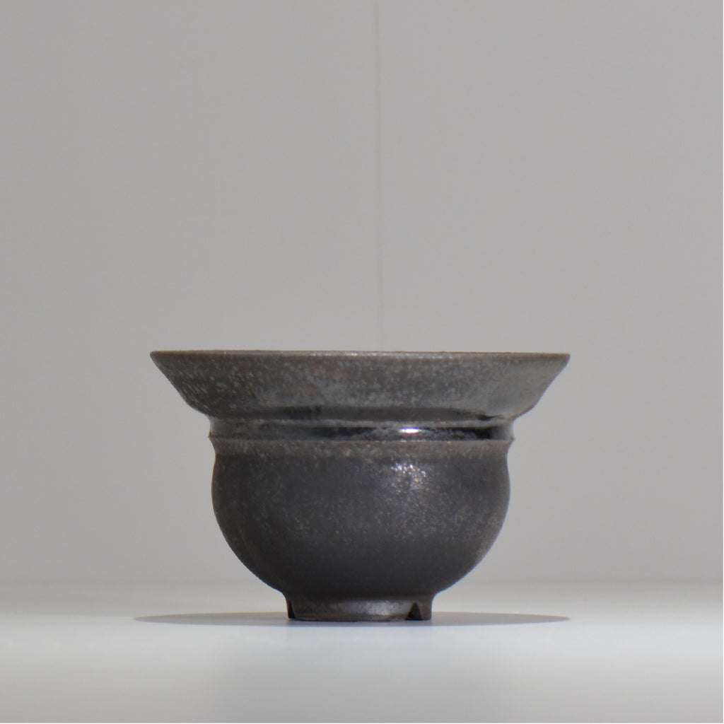 YATAGARASU / No.8 Type A 004/ M / 約 φ12cm / 植木鉢