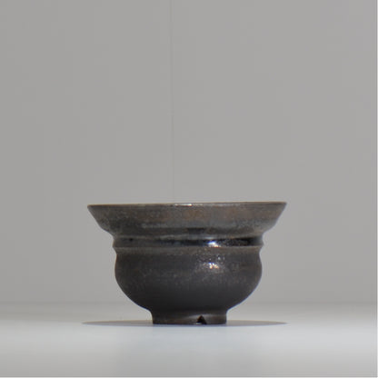YATAGARASU / No.8 Type A 004 / S / 約 φ9.5cm / 植木鉢