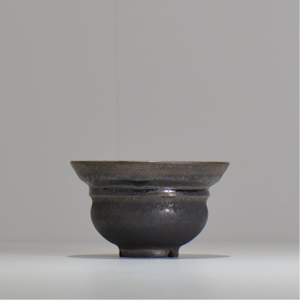 YATAGARASU / No.8 Type A 004 / S / 約 φ9.5cm / 植木鉢