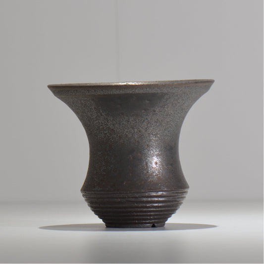 HACHILABO / UNIQUE POT 01 / L / 約 φ14.5cm / 植木鉢