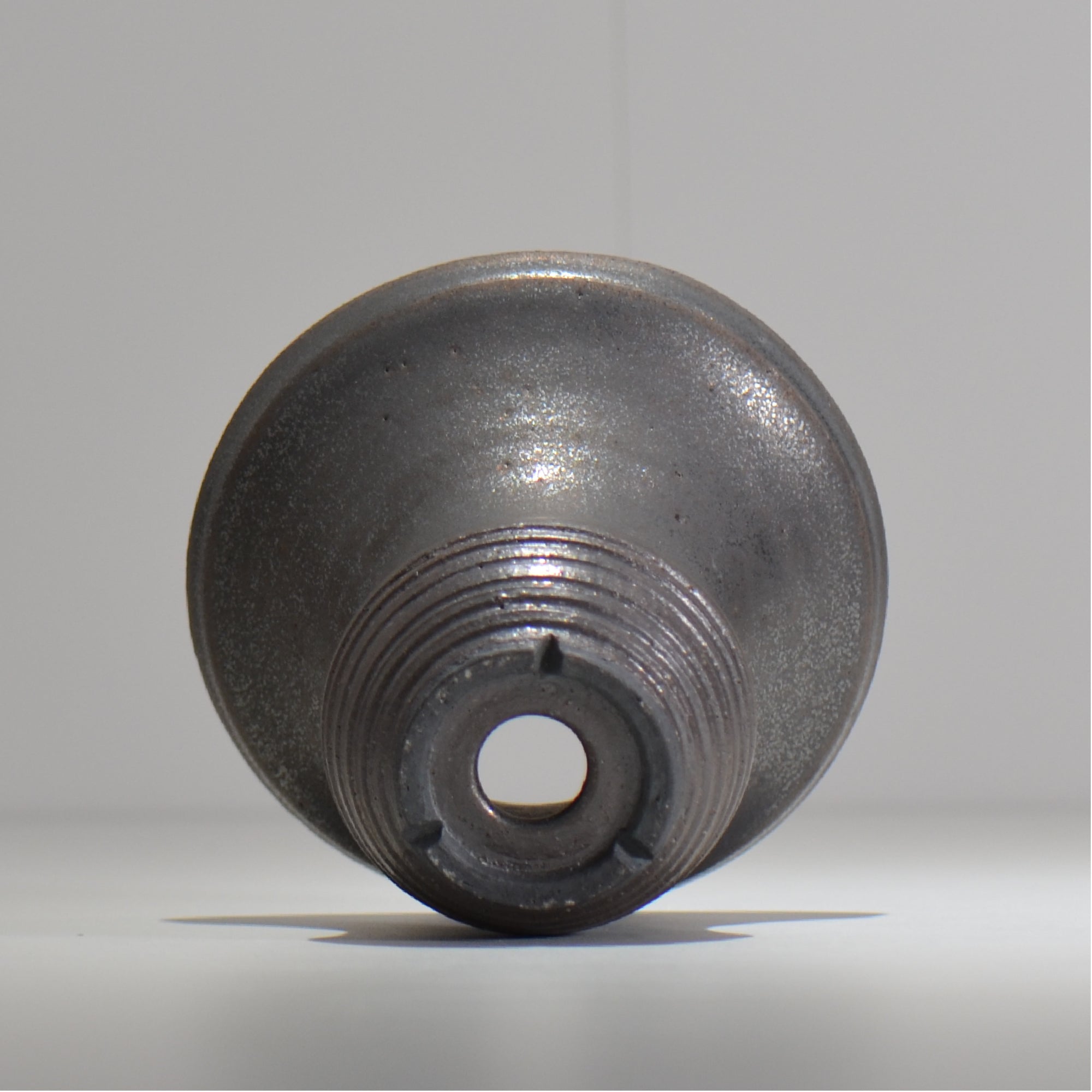 HACHILABO / UNIQUE POT 01 / M / 約 φ13.5cm / 植木鉢