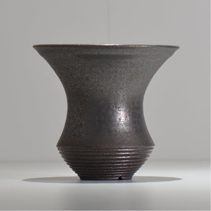 HACHILABO / UNIQUE POT 01 / XL / 約 φ17.5cm / 植木鉢