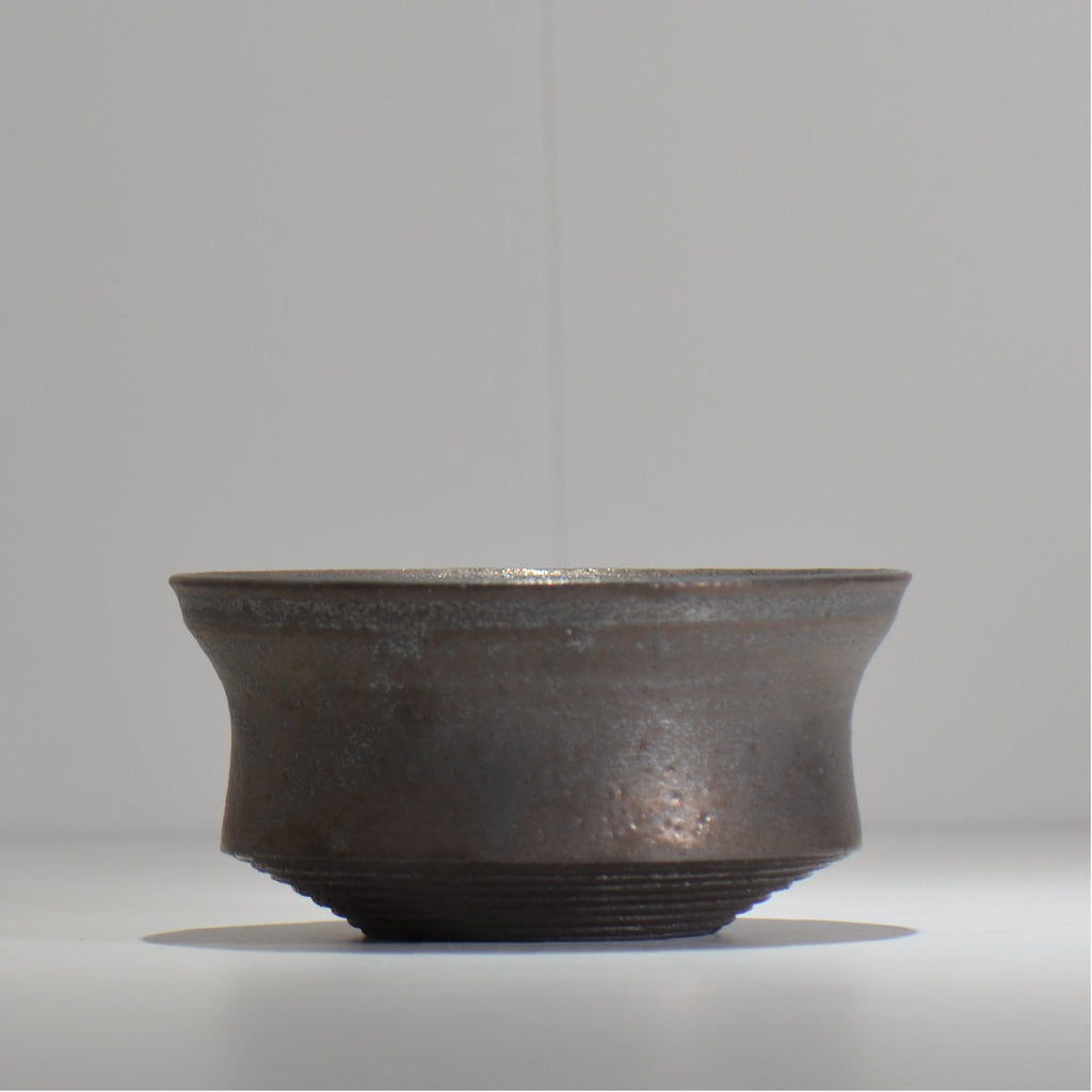 HACHILABO / UNIQUE POT 02 / L / 約 φ16cm / 植木鉢