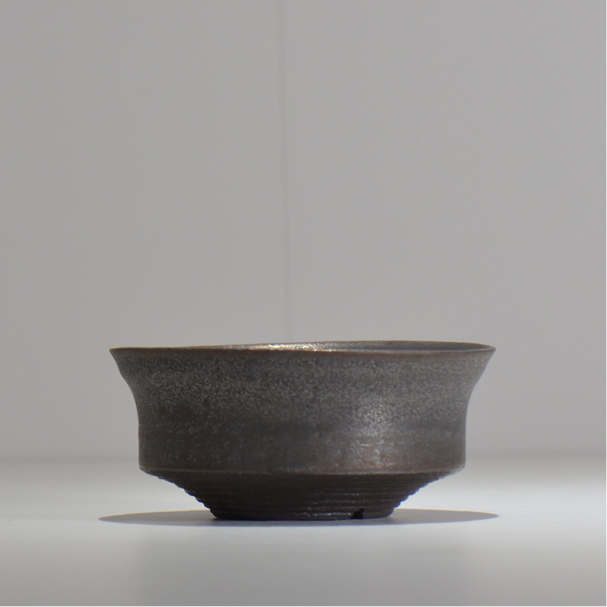 HACHILABO / UNIQUE POT 02 / M / 約 φ14.5cm / 植木鉢
